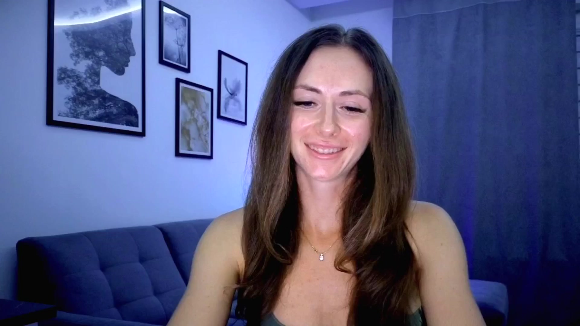 Gallery image thumbnail from Amber_Fry's myfreecams stream on, 09/20/2025, 20:33 image 9 of 20