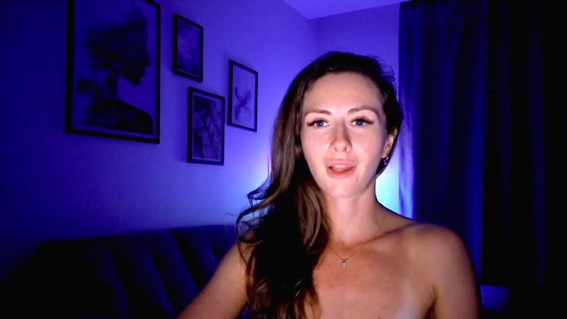 Gallery image thumbnail from Amber_Fry's myfreecams stream on, 09/20/2025, 22:01 image 16 of 20