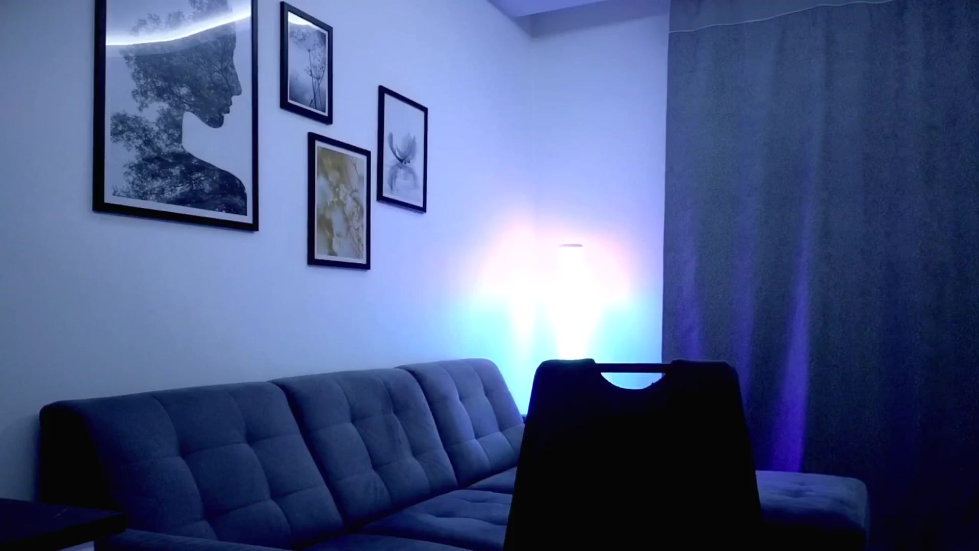 Gallery image thumbnail from Amber_Fry's myfreecams stream on, 09/27/2025, 19:56 image 14 of 20