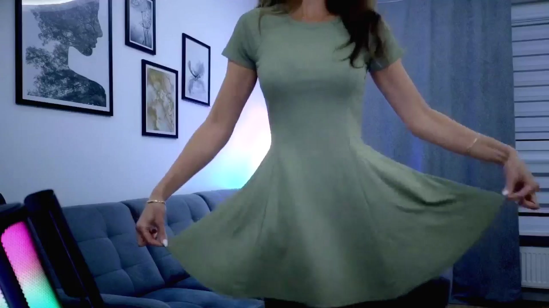 Gallery image thumbnail from Amber_Fry's myfreecams stream on, 10/01/2025, 21:00 image 7 of 20