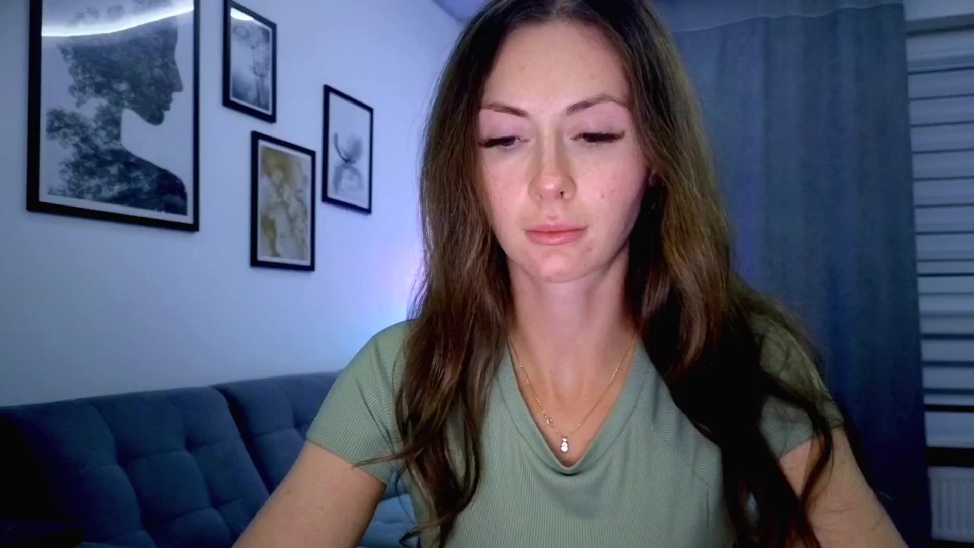 Gallery image thumbnail from Amber_Fry's myfreecams stream on, 10/01/2025, 21:00 image 18 of 20