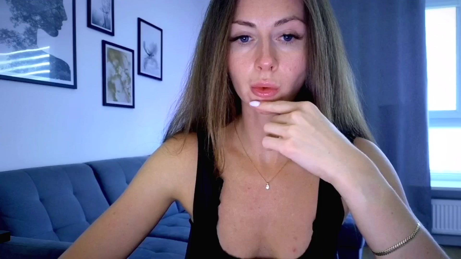 Gallery image thumbnail from Amber_Fry's myfreecams stream on, 10/02/2025, 16:09 image 1 of 20