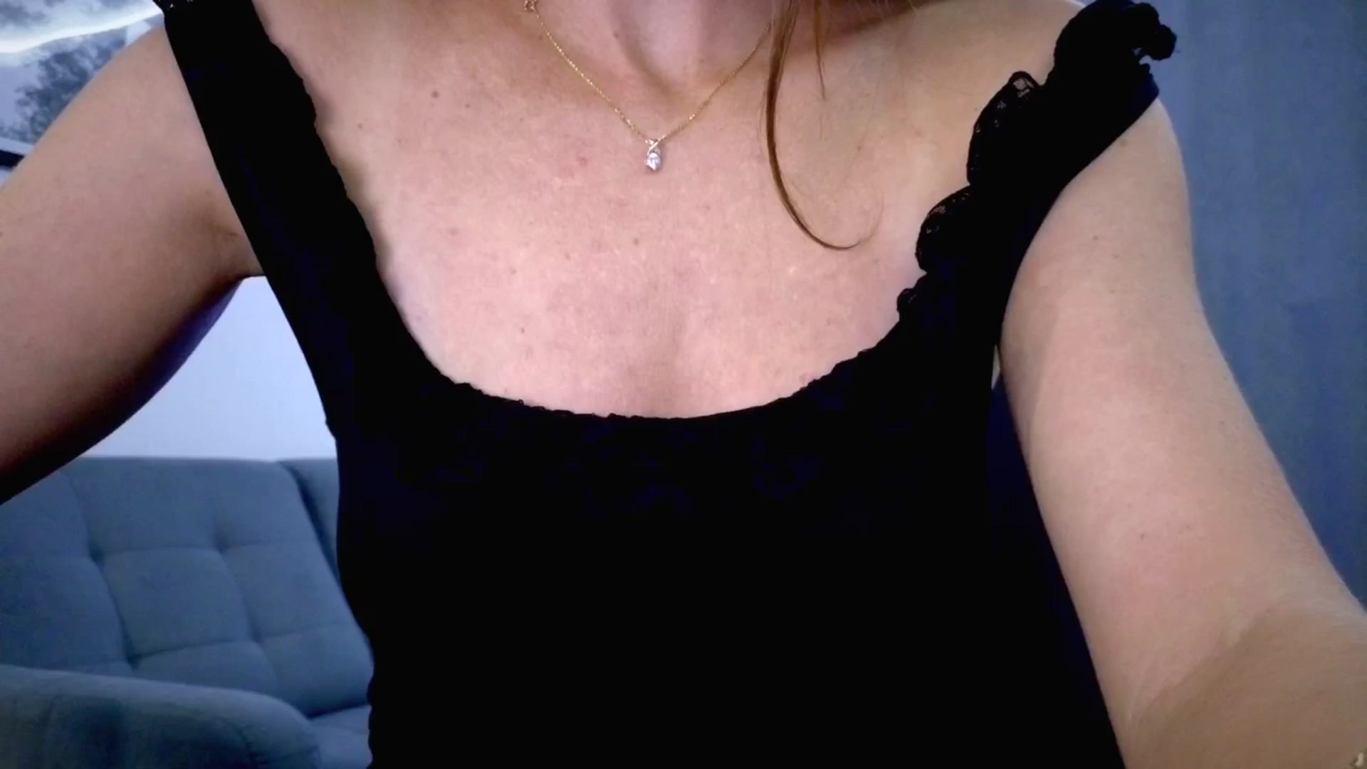 Gallery image thumbnail from Amber_Fry's myfreecams stream on, 10/02/2025, 17:23 image 7 of 20