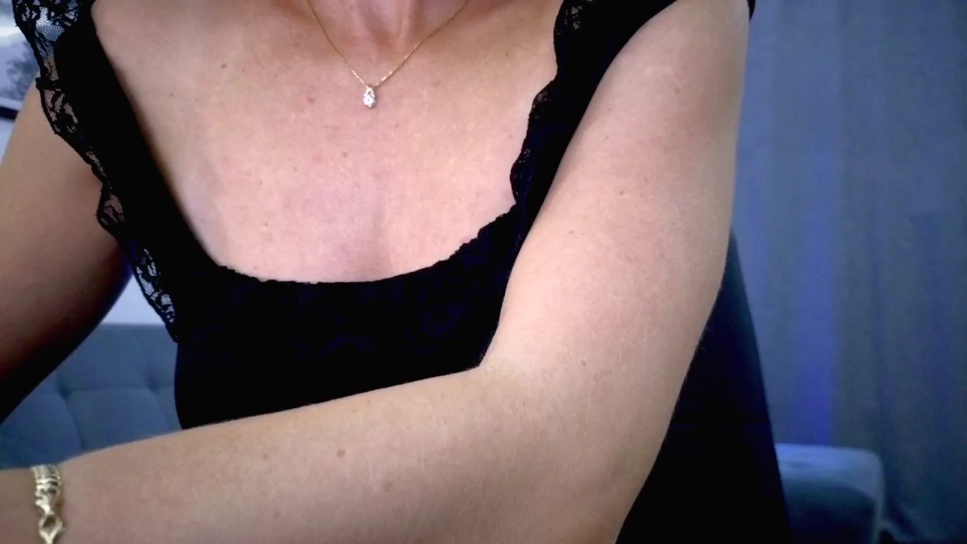 Gallery image thumbnail from Amber_Fry's myfreecams stream on, 10/02/2025, 17:23 image 5 of 20