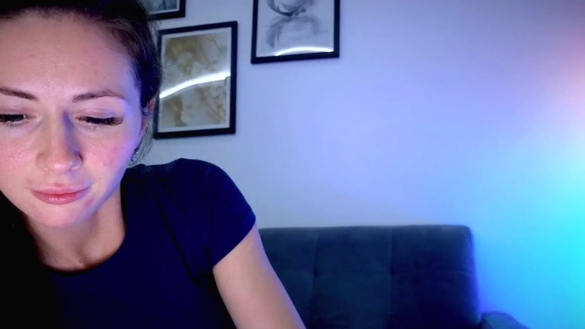 Gallery image thumbnail from Amber_Fry's myfreecams stream on, 10/03/2025, 22:58 image 17 of 20