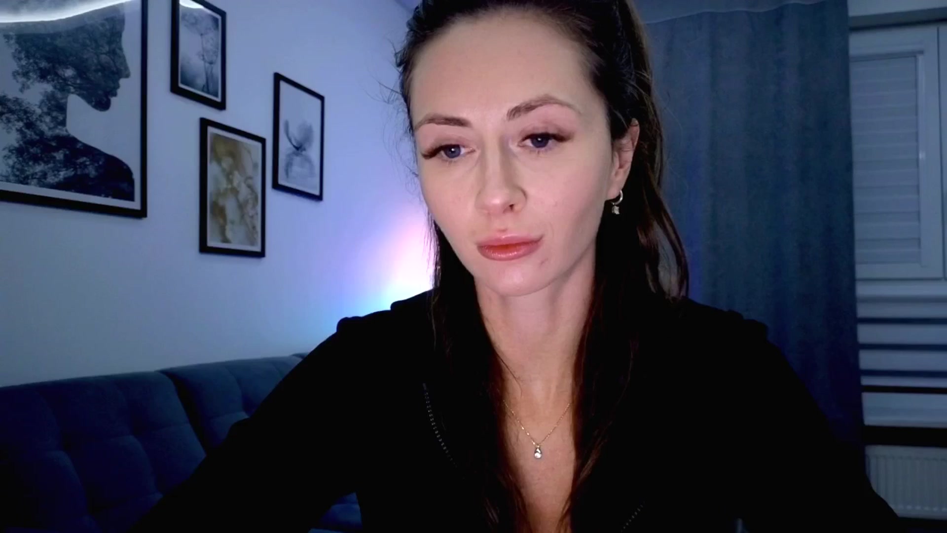 Gallery image thumbnail from Amber_Fry's myfreecams stream on, 10/04/2025, 16:52 image 17 of 20