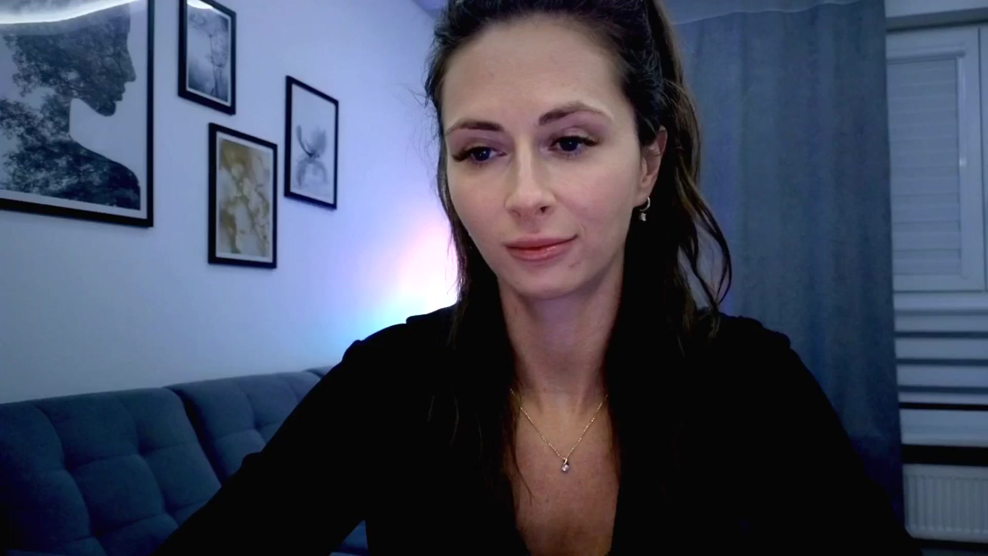 Gallery image thumbnail from Amber_Fry's myfreecams stream on, 10/04/2025, 16:52 image 16 of 20