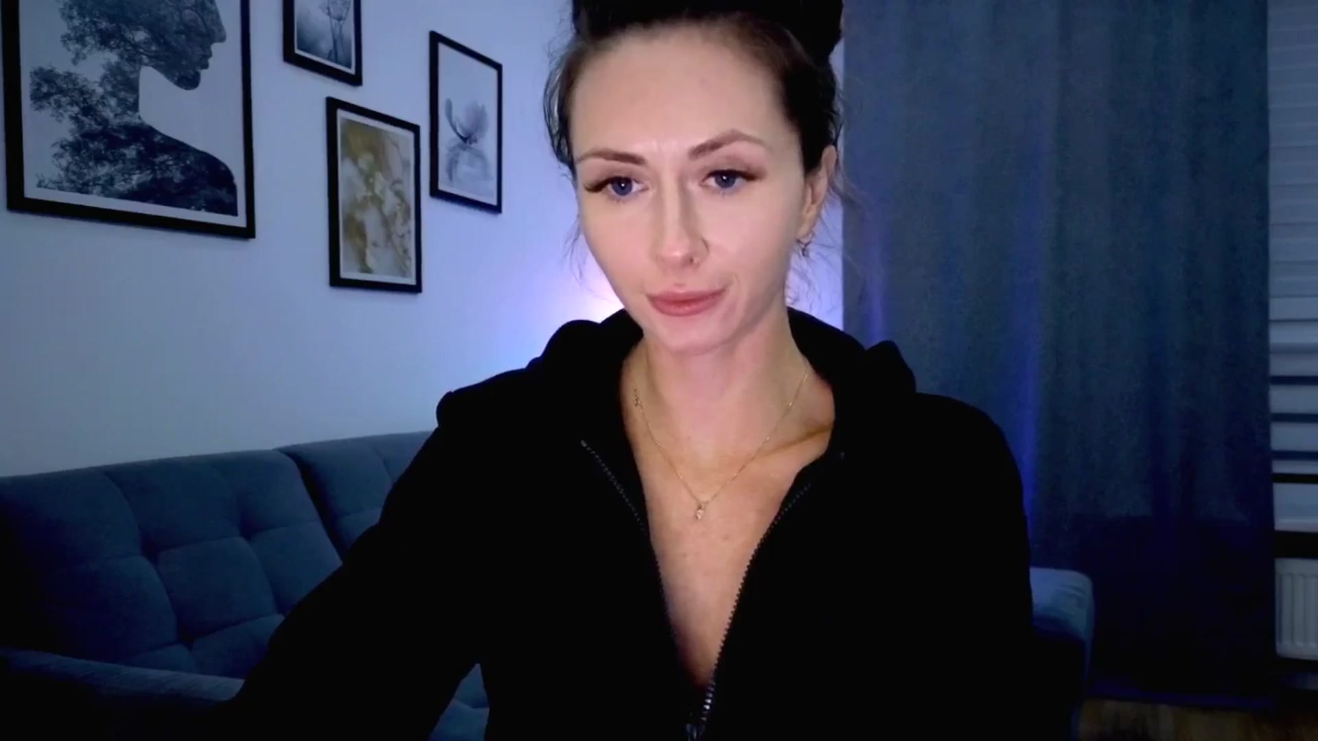 Gallery image thumbnail from Amber_Fry's myfreecams stream on, 10/04/2025, 22:18 image 19 of 20