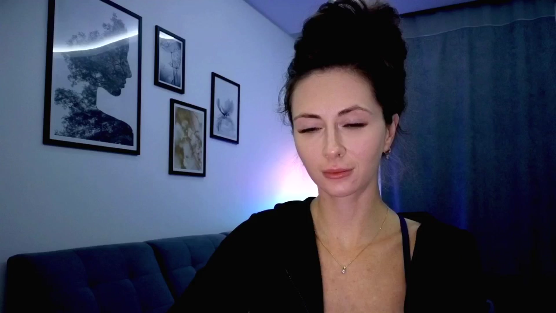 Gallery image thumbnail from Amber_Fry's myfreecams stream on, 10/04/2025, 22:18 image 11 of 20