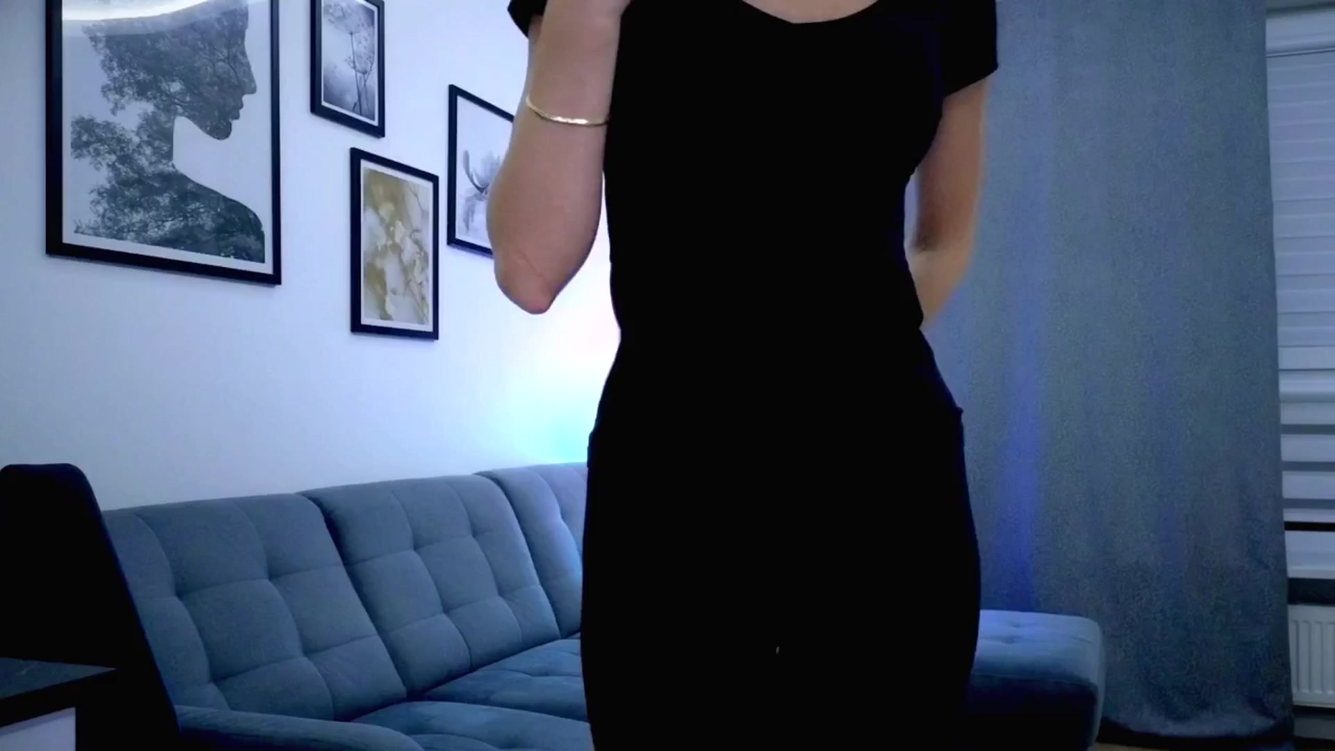 Gallery image thumbnail from Amber_Fry's myfreecams stream on, 10/07/2025, 20:47 image 16 of 20