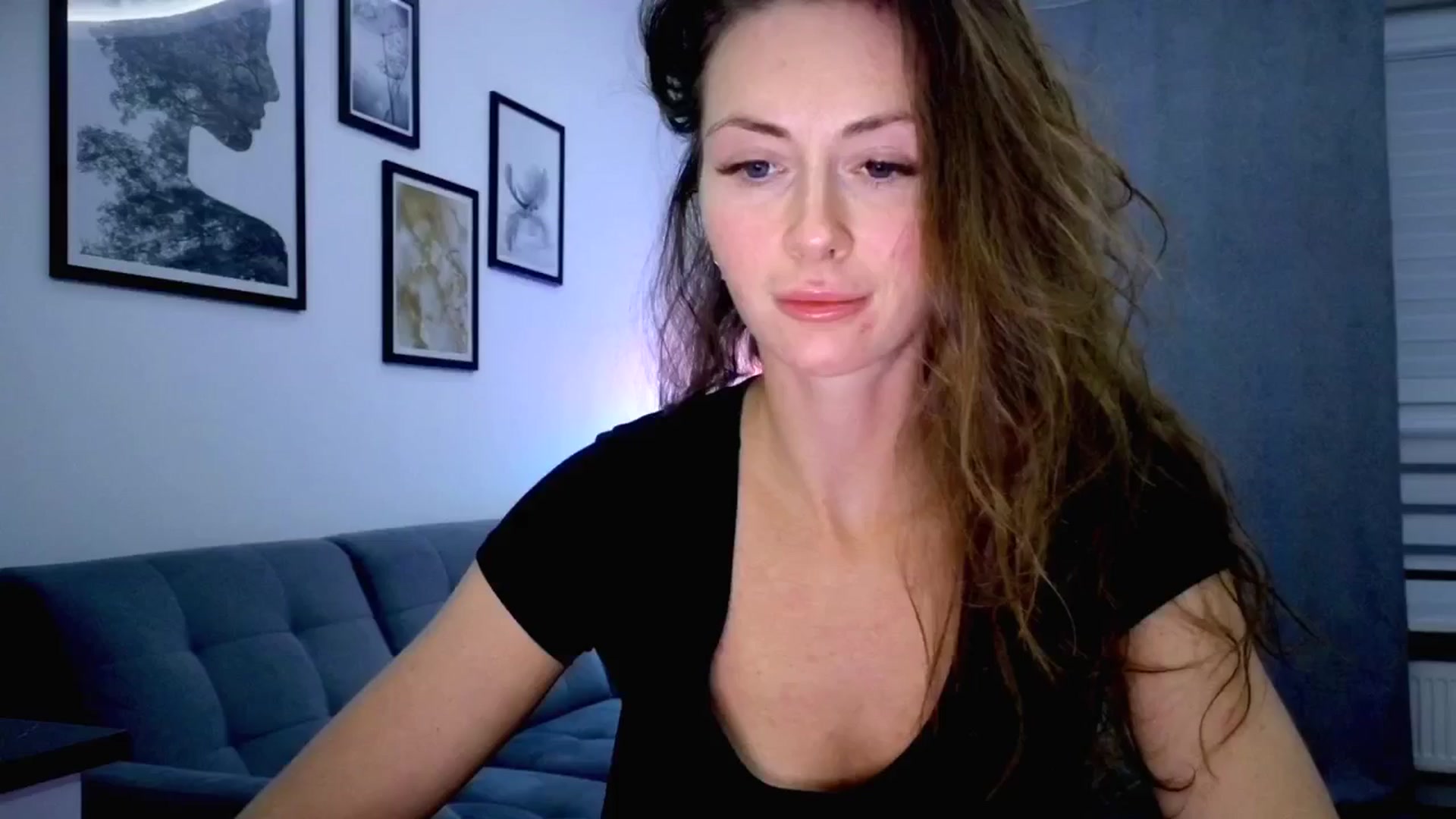 Gallery image thumbnail from Amber_Fry's myfreecams stream on, 10/07/2025, 20:47 image 10 of 20