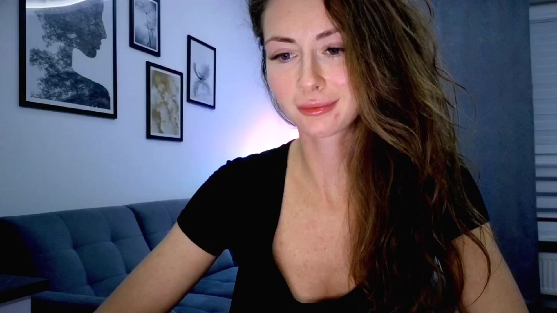 Gallery image thumbnail from Amber_Fry's myfreecams stream on, 10/07/2025, 20:47 image 2 of 20