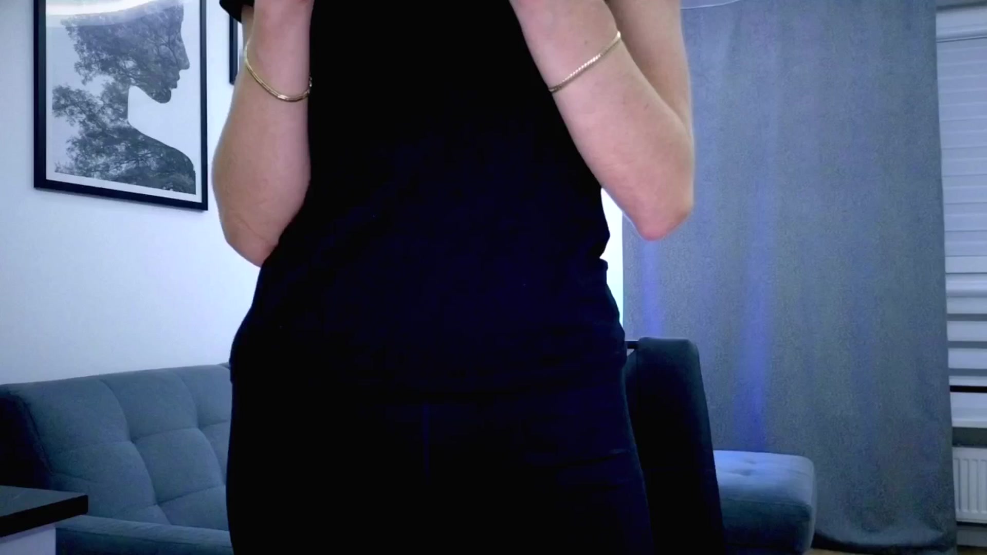 Gallery image thumbnail from Amber_Fry's myfreecams stream on, 10/07/2025, 20:47 image 15 of 20