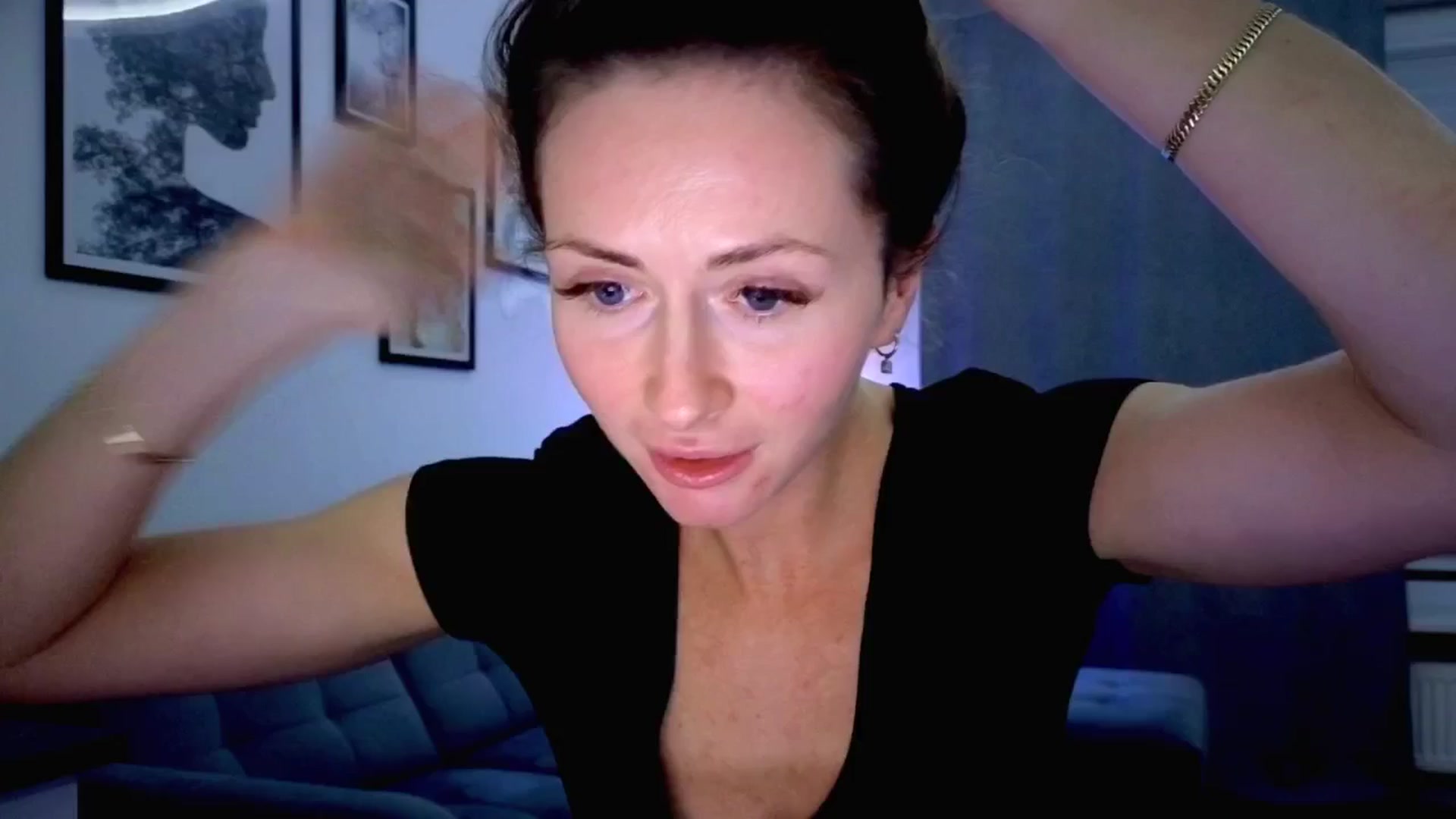 Gallery image thumbnail from Amber_Fry's myfreecams stream on, 10/07/2025, 20:47 image 13 of 20