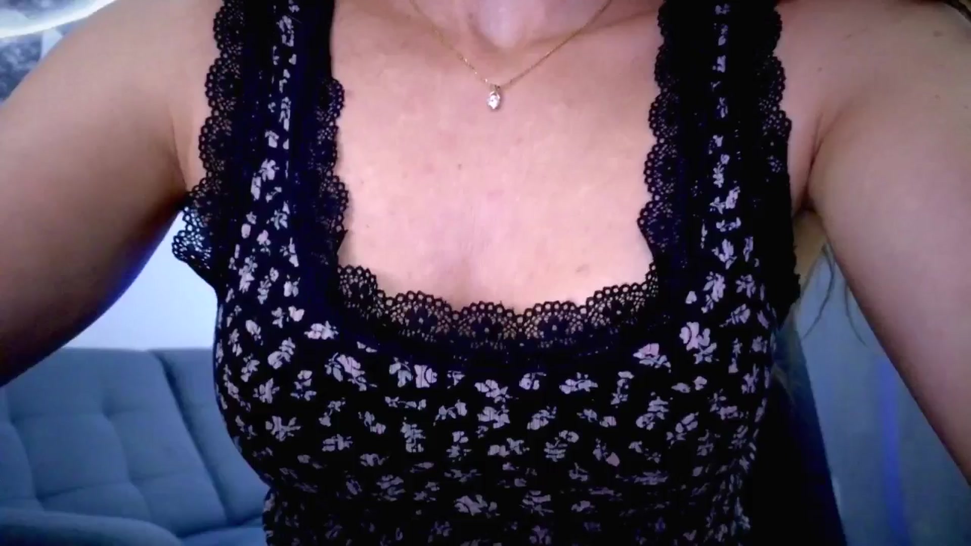 Gallery image thumbnail from Amber_Fry's myfreecams stream on, 10/08/2025, 18:54 image 9 of 20