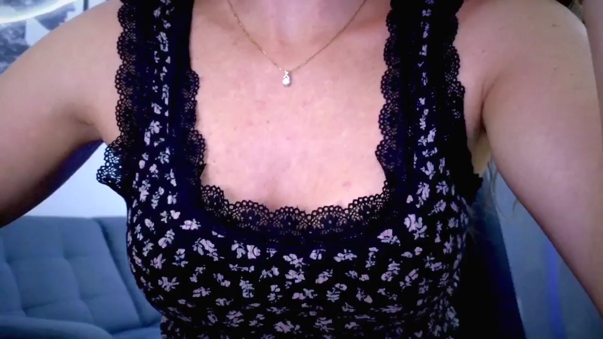Gallery image thumbnail from Amber_Fry's myfreecams stream on, 10/08/2025, 18:54 image 8 of 20