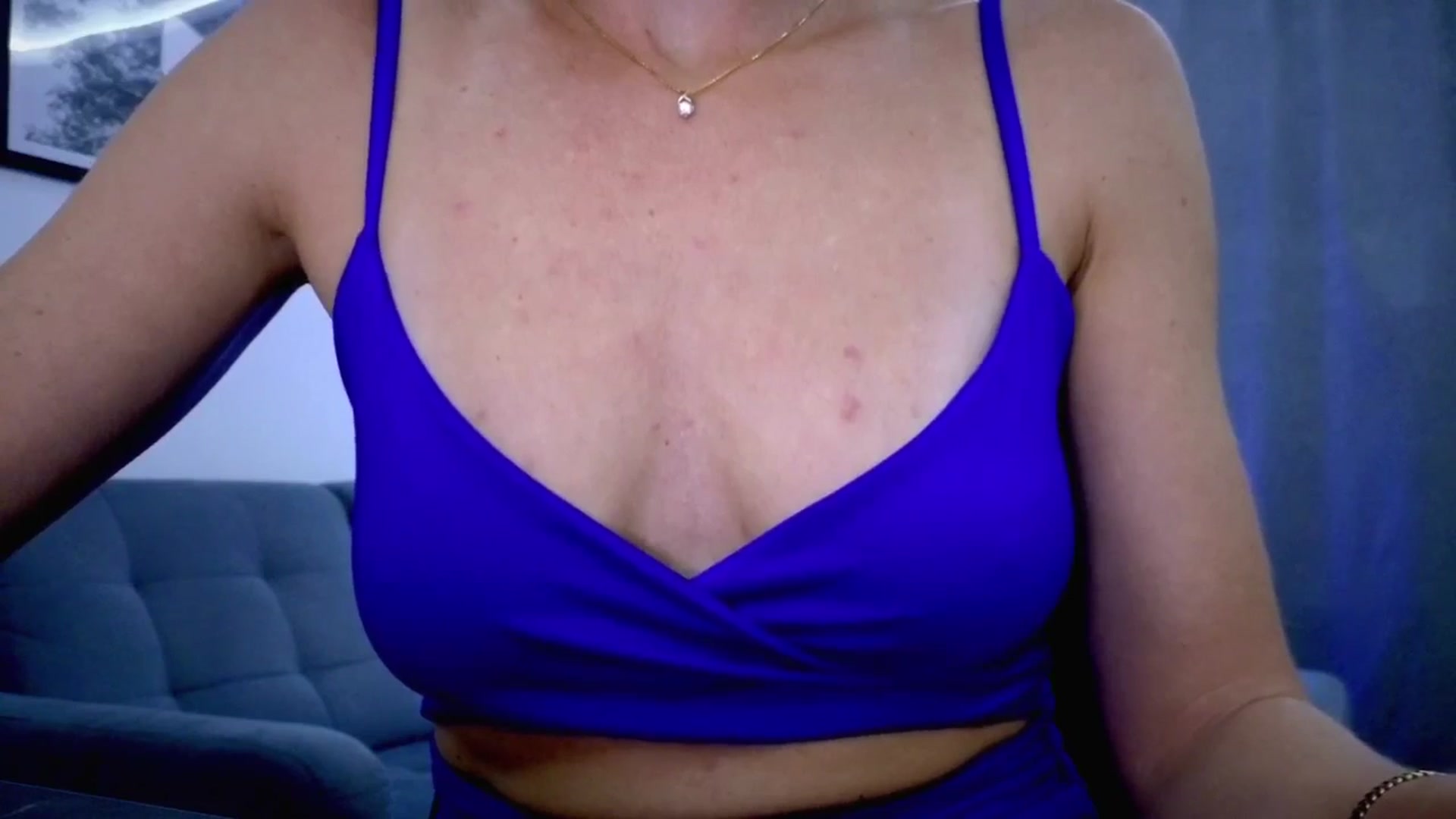 Gallery image thumbnail from Amber_Fry's myfreecams stream on, 10/09/2025, 21:16 image 10 of 20