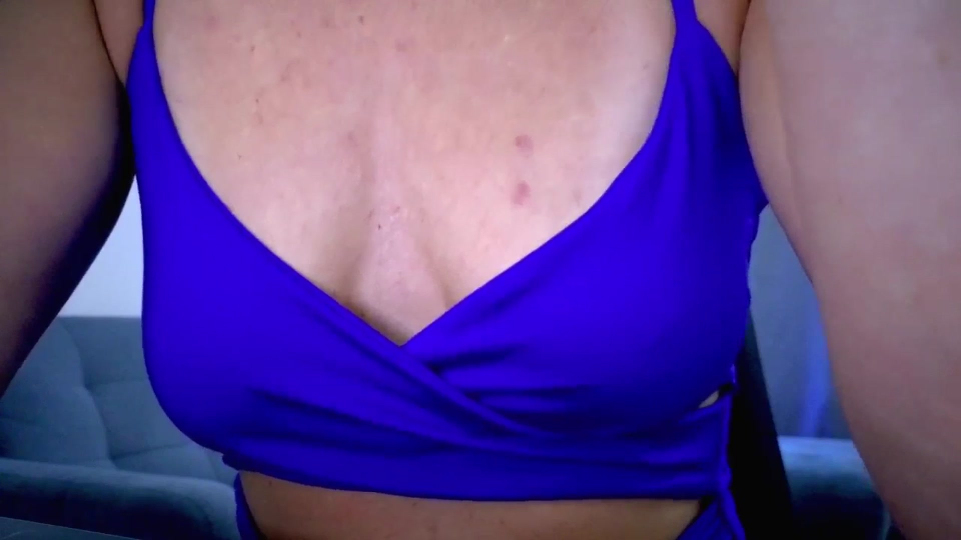 Gallery image thumbnail from Amber_Fry's myfreecams stream on, 10/09/2025, 21:16 image 8 of 20