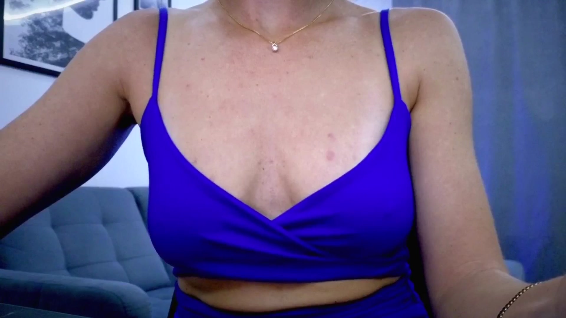 Gallery image thumbnail from Amber_Fry's myfreecams stream on, 10/09/2025, 21:16 image 9 of 20