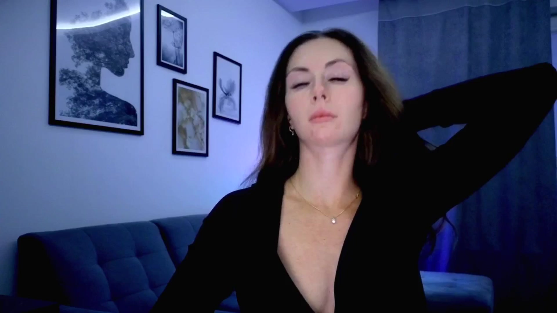 Gallery image thumbnail from Amber_Fry's myfreecams stream on, 10/12/2025, 16:01 image 19 of 20