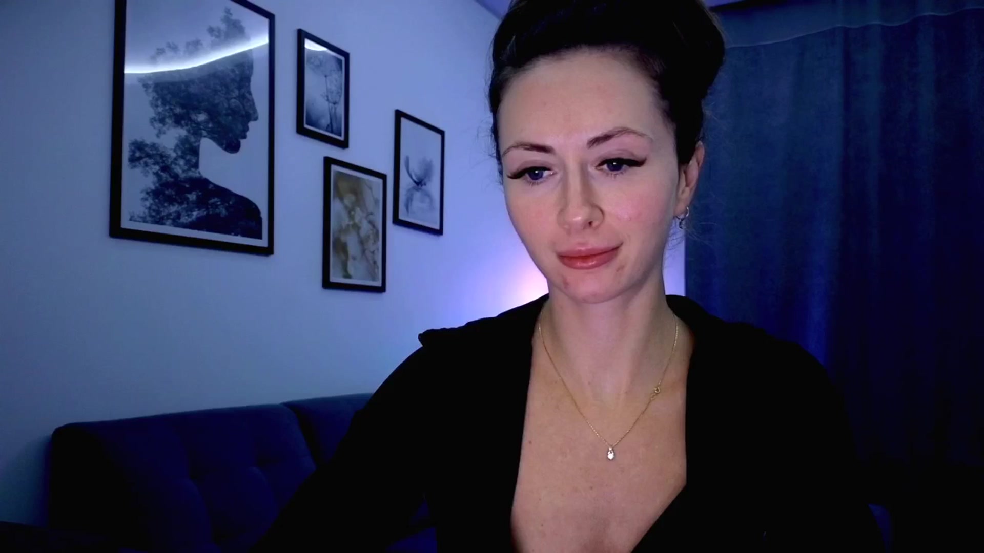 Gallery image thumbnail from Amber_Fry's myfreecams stream on, 10/12/2025, 16:54 image 17 of 20