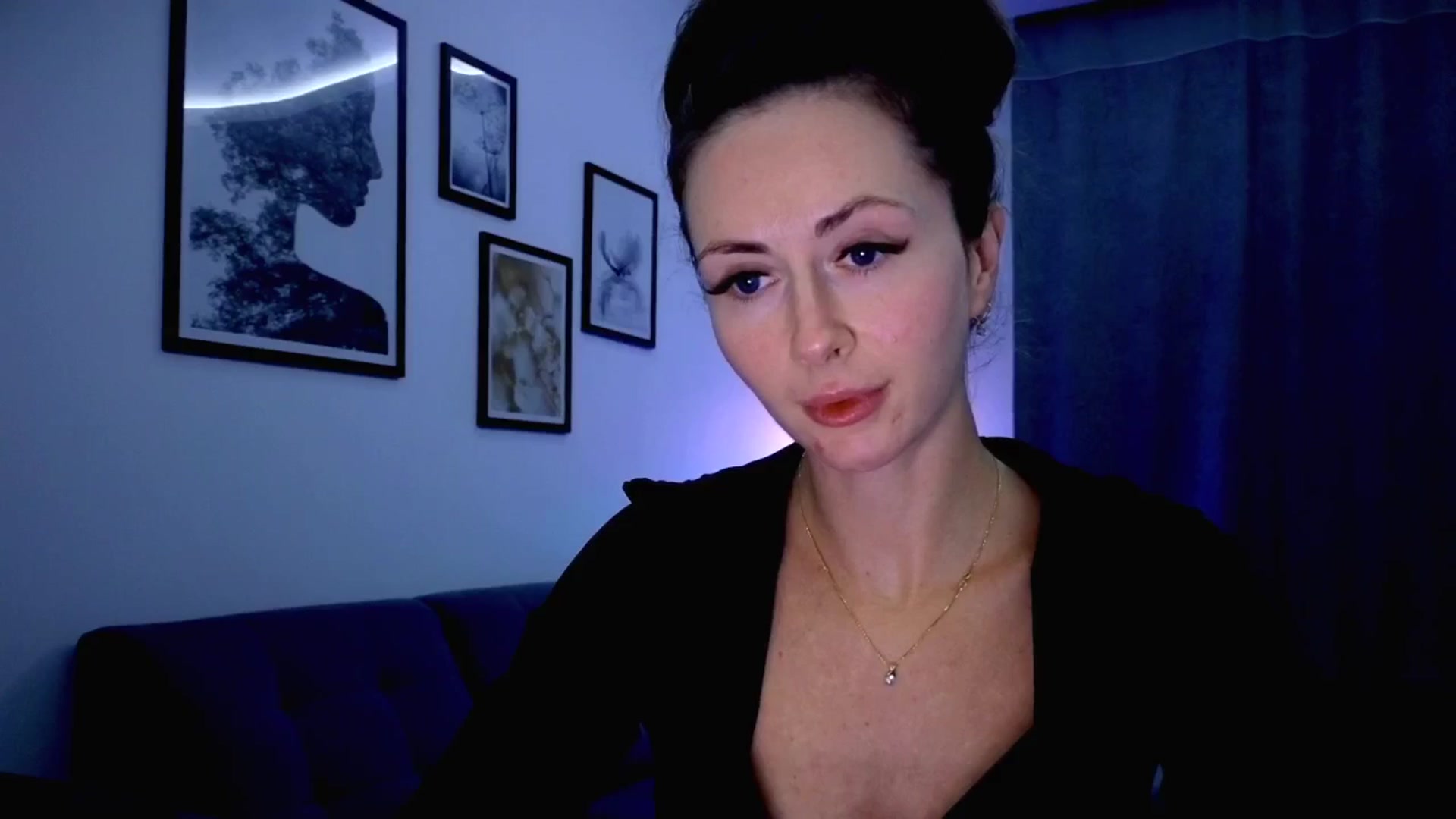 Gallery image thumbnail from Amber_Fry's myfreecams stream on, 10/12/2025, 16:54 image 14 of 20