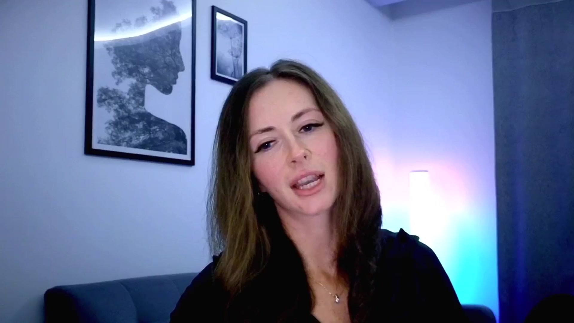 Gallery image thumbnail from Amber_Fry's myfreecams stream on, 10/12/2025, 20:52 image 14 of 20