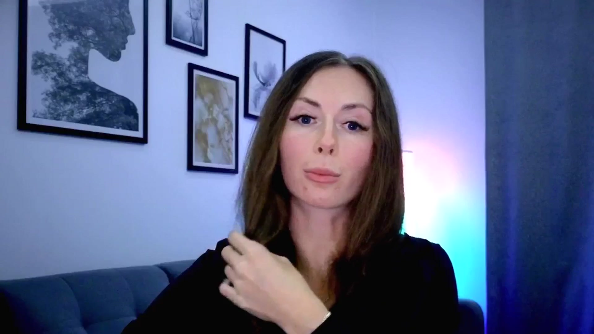 Gallery image thumbnail from Amber_Fry's myfreecams stream on, 10/12/2025, 20:52 image 16 of 20