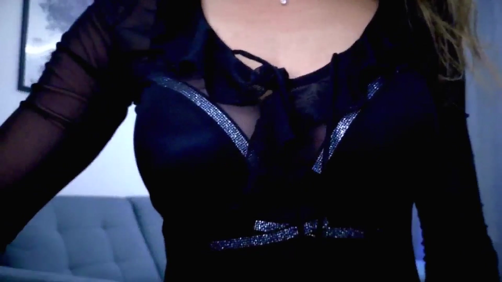 Gallery image thumbnail from Amber_Fry's myfreecams stream on, 10/13/2025, 22:13 image 17 of 20