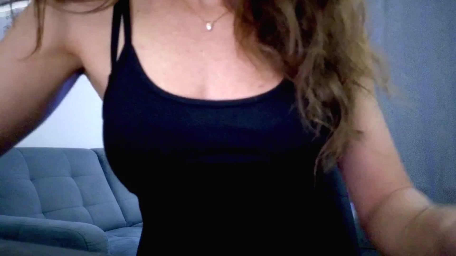 Gallery image thumbnail from Amber_Fry's myfreecams stream on, 10/16/2025, 19:09 image 8 of 20