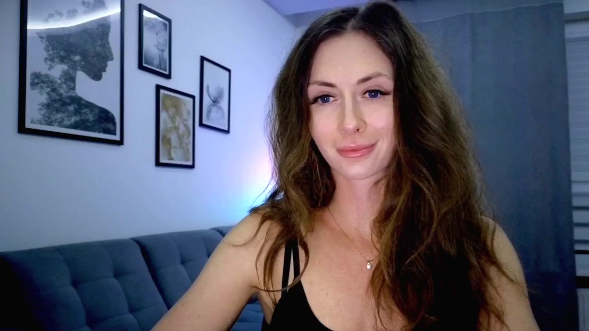 Gallery image thumbnail from Amber_Fry's myfreecams stream on, 10/16/2025, 19:09 image 14 of 20