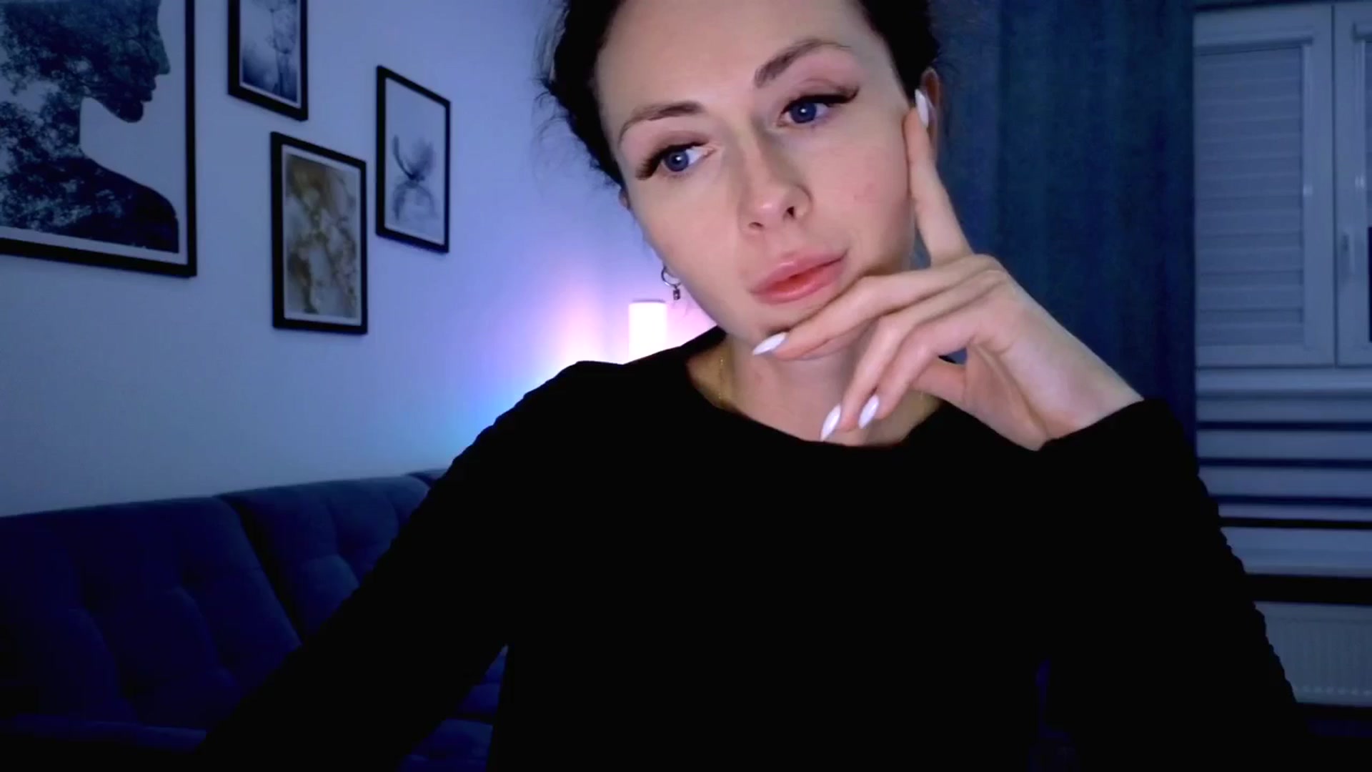 Gallery image thumbnail from Amber_Fry's myfreecams stream on, 10/19/2025, 20:59 image 11 of 20
