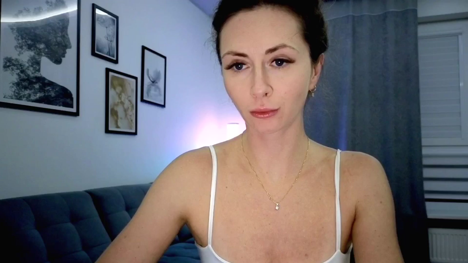 Gallery image thumbnail from Amber_Fry's myfreecams stream on, 10/21/2025, 20:49 image 1 of 20