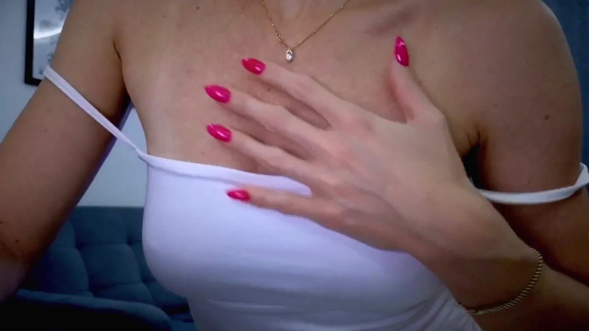 Gallery image thumbnail from Amber_Fry's myfreecams stream on, 10/21/2025, 20:49 image 6 of 20