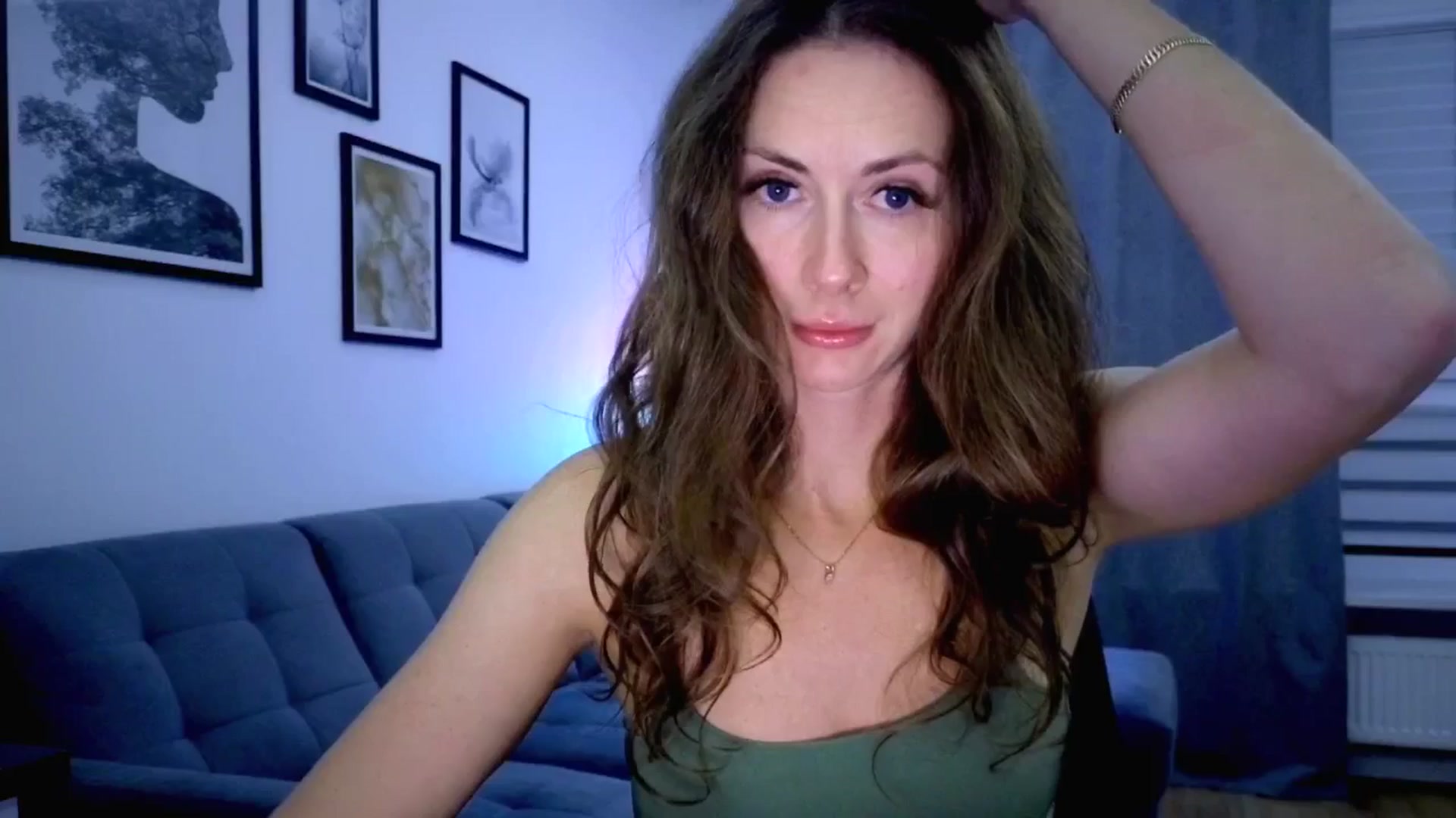 Gallery image thumbnail from Amber_Fry's myfreecams stream on, 10/23/2025, 19:16 image 1 of 20