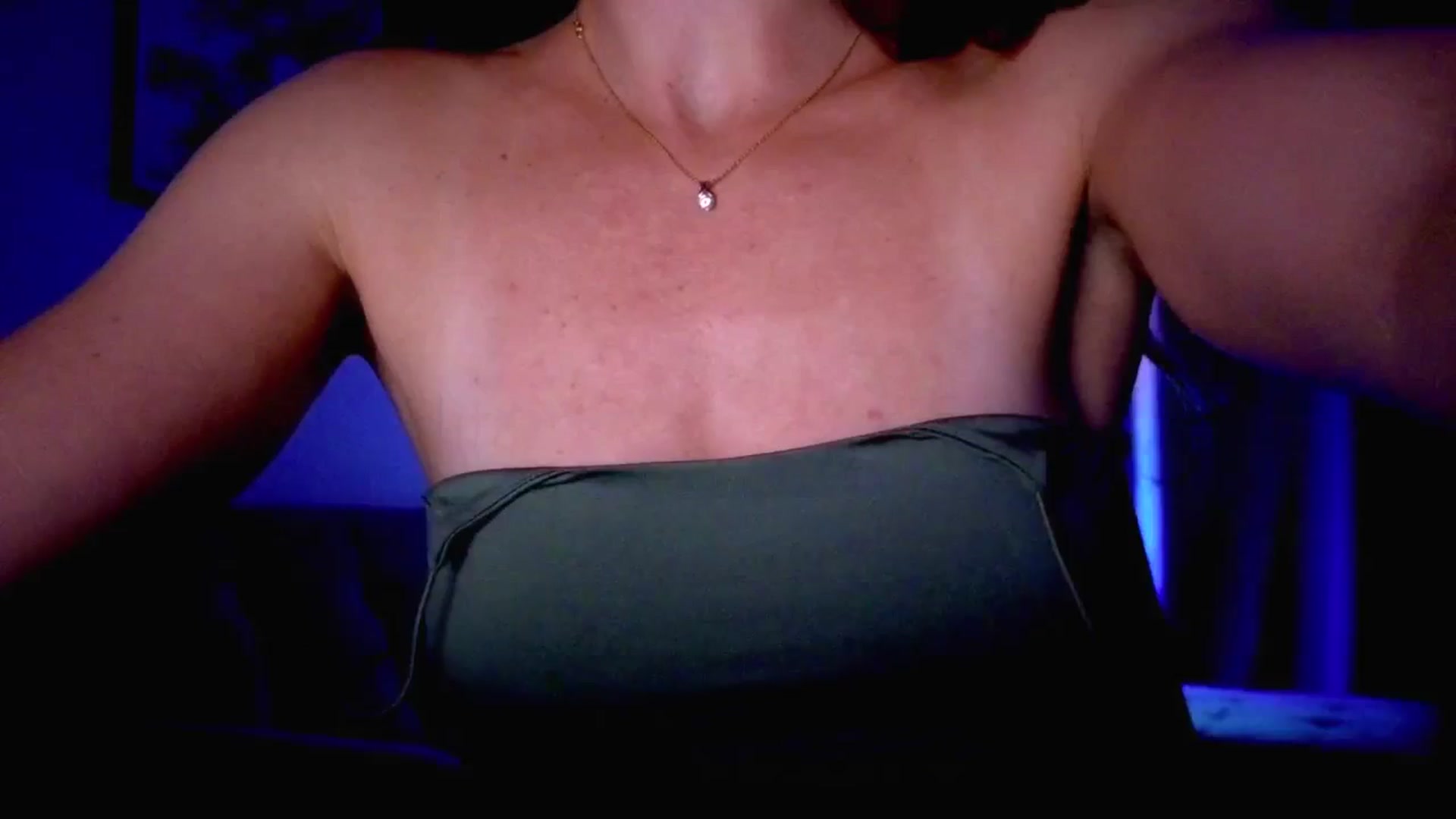 Gallery image thumbnail from Amber_Fry's myfreecams stream on, 10/23/2025, 20:59 image 7 of 20
