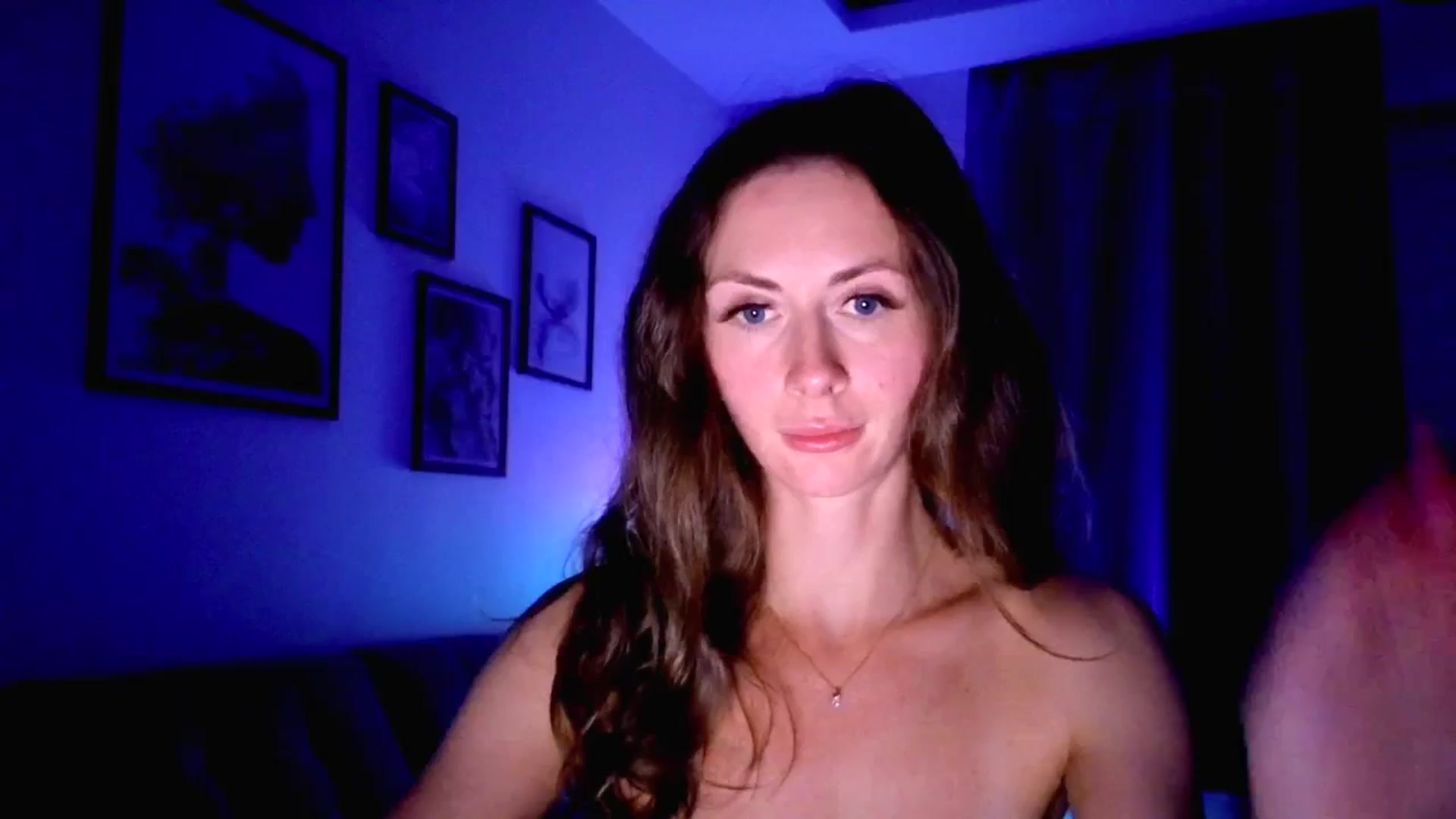 Gallery image thumbnail from Amber_Fry's myfreecams stream on, 10/23/2025, 20:59 image 5 of 20