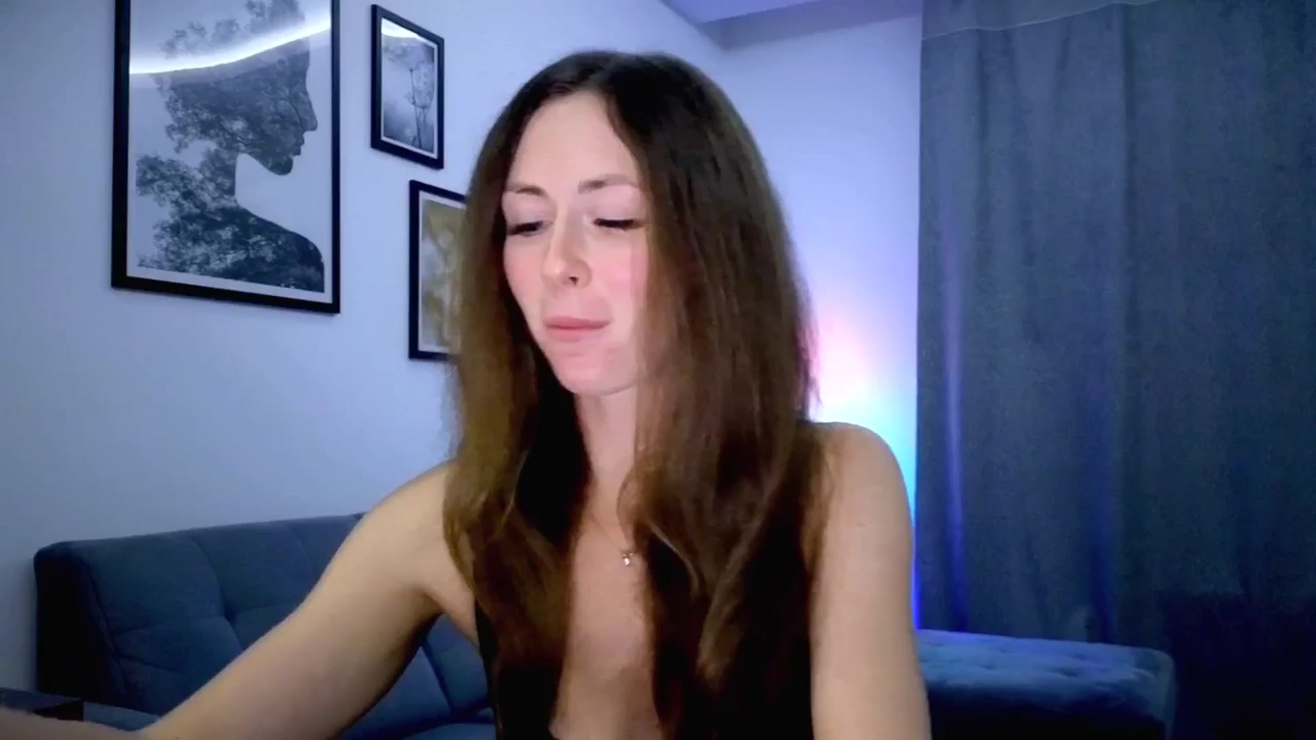 Gallery image thumbnail from Amber_Fry's myfreecams stream on, 10/24/2025, 17:39 image 13 of 20