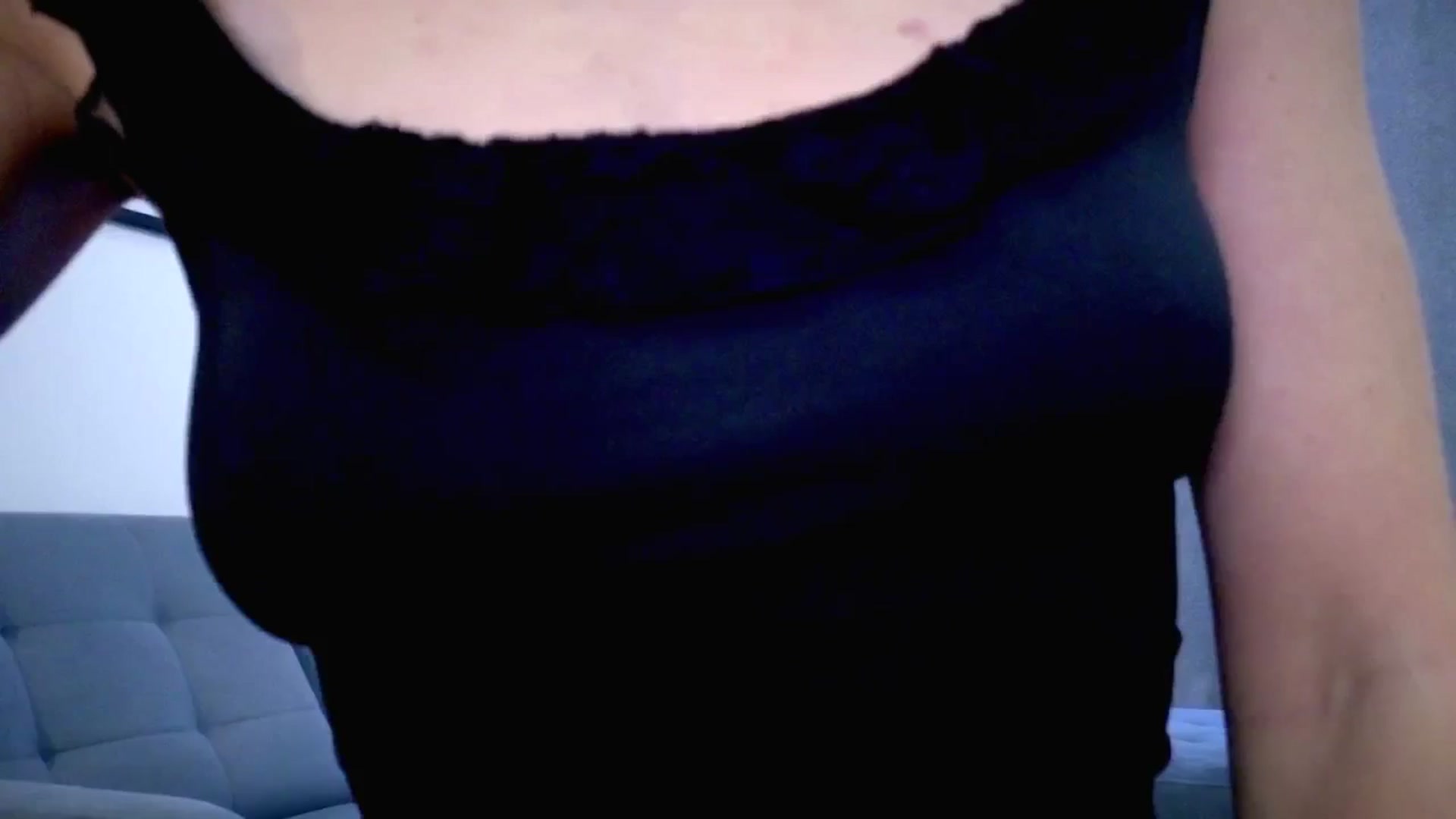 Gallery image thumbnail from Amber_Fry's myfreecams stream on, 10/24/2025, 21:54 image 7 of 20