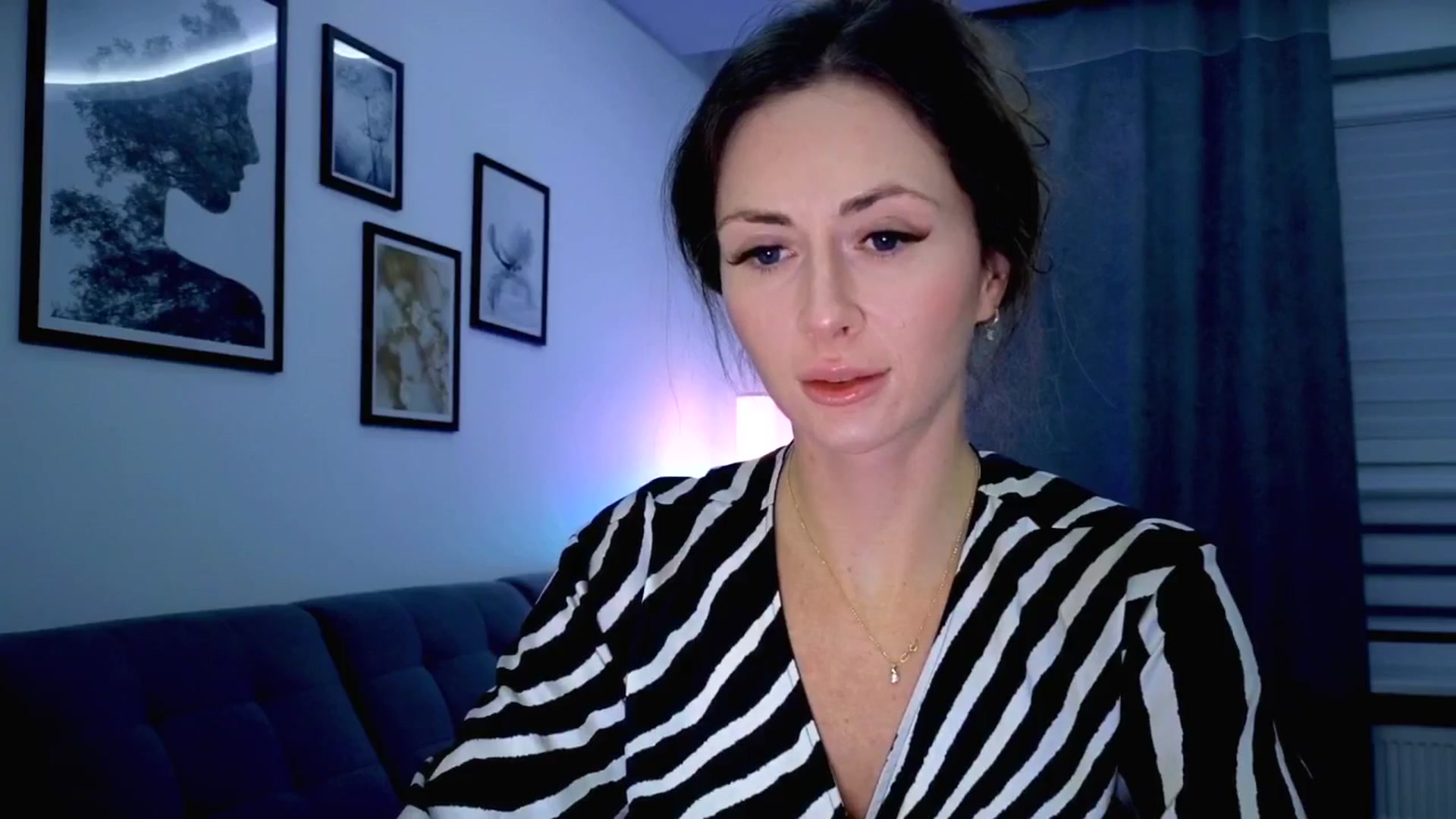 Gallery image thumbnail from Amber_Fry's myfreecams stream on, 10/25/2025, 19:40 image 2 of 20