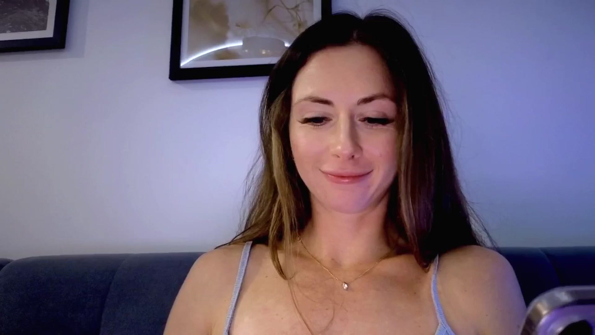 Gallery image thumbnail from Amber_Fry's myfreecams stream on, 10/26/2025, 16:03 image 6 of 20