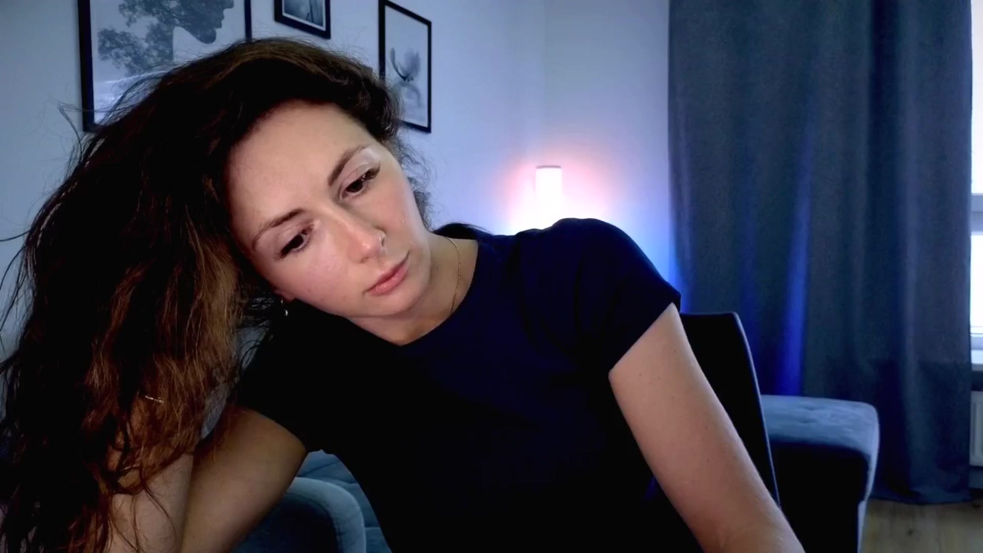 Gallery image thumbnail from Amber_Fry's myfreecams stream on, 11/01/2025, 15:40 image 10 of 20