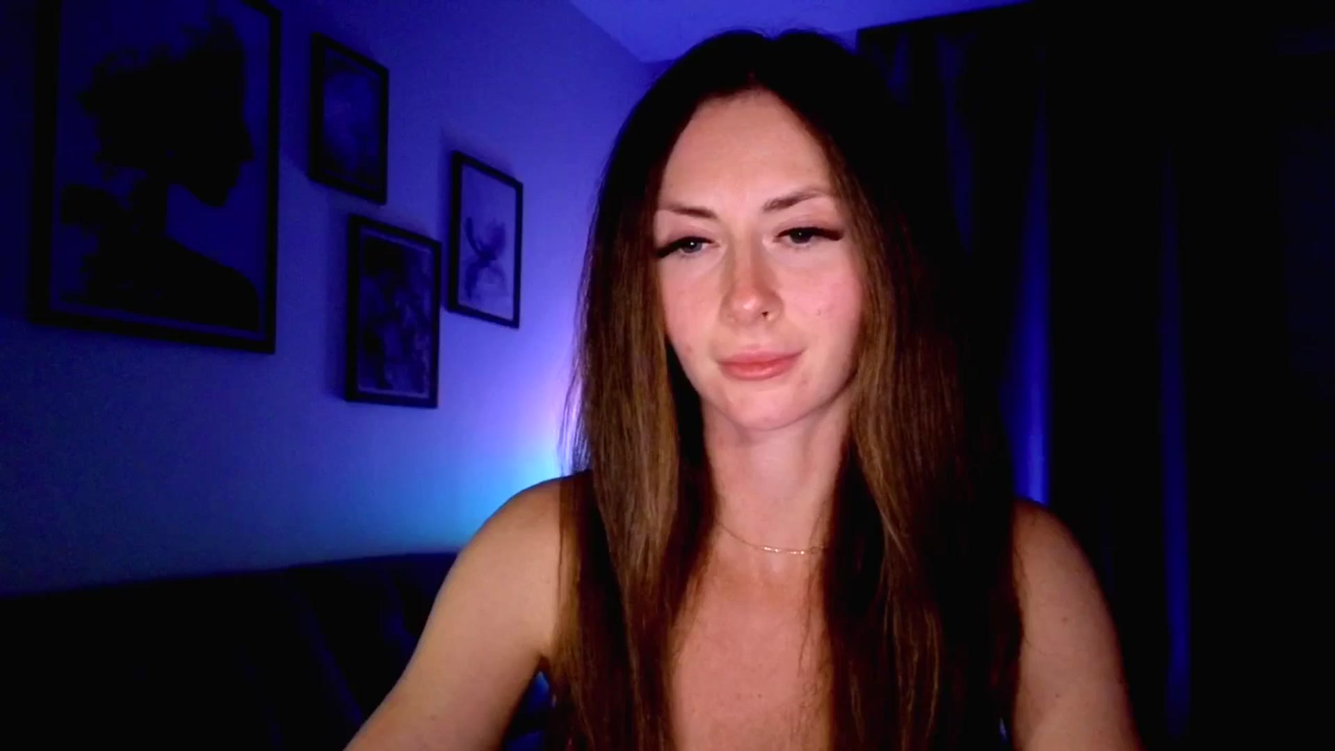 Gallery image thumbnail from Amber_Fry's myfreecams stream on, 11/03/2025, 22:21 image 6 of 20
