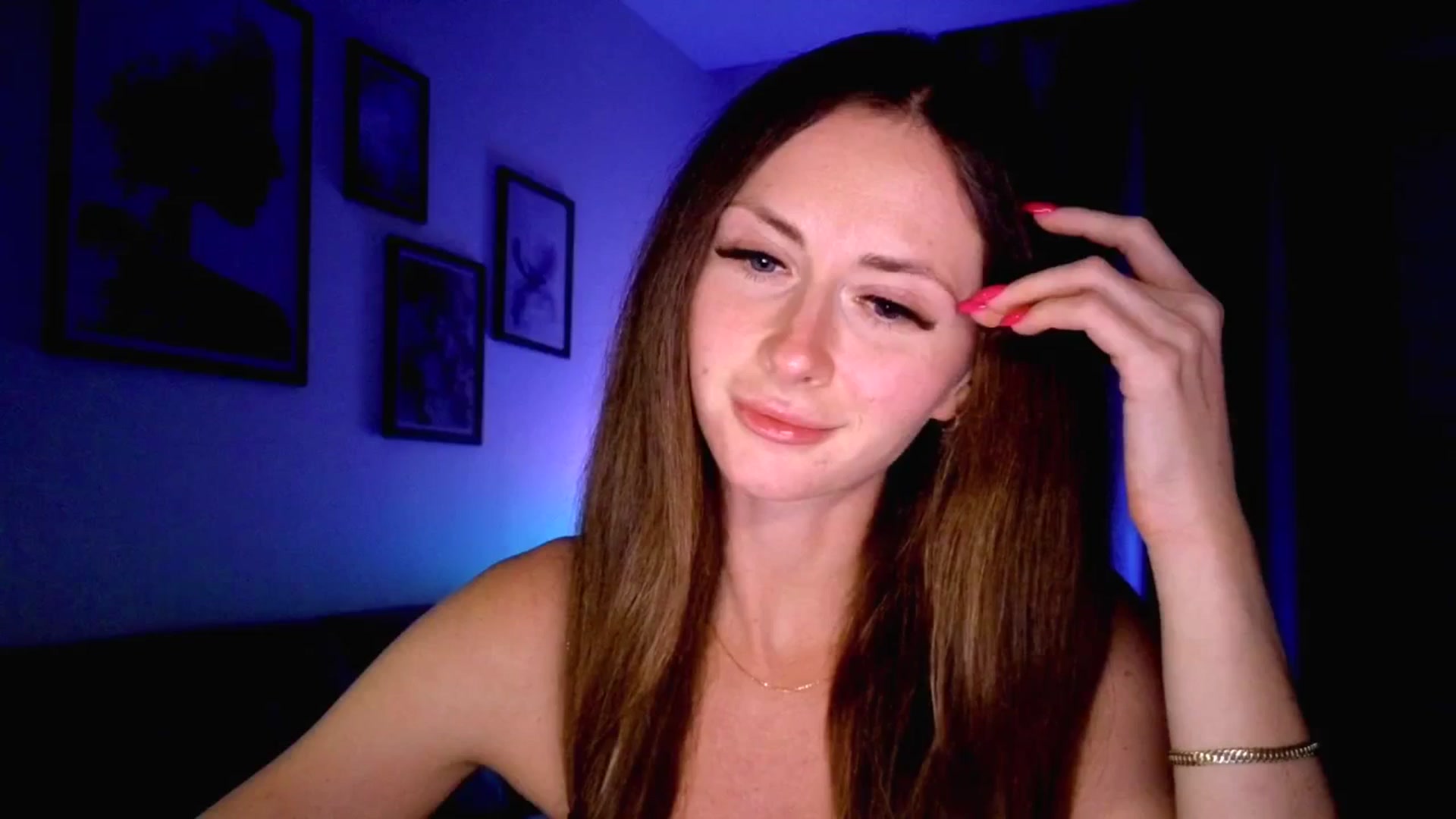 Gallery image thumbnail from Amber_Fry's myfreecams stream on, 11/03/2025, 22:21 image 12 of 20
