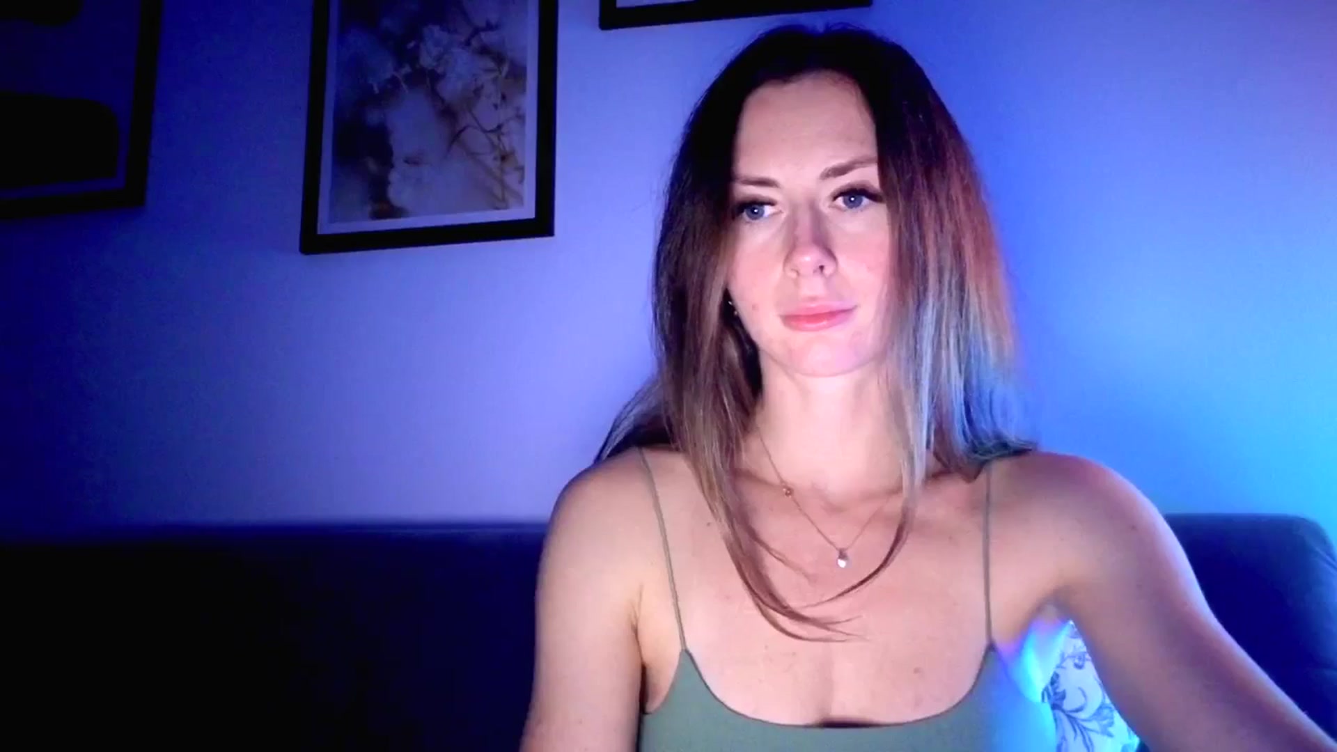 Gallery image thumbnail from Amber_Fry's myfreecams stream on, 11/06/2025, 24:02 image 15 of 20