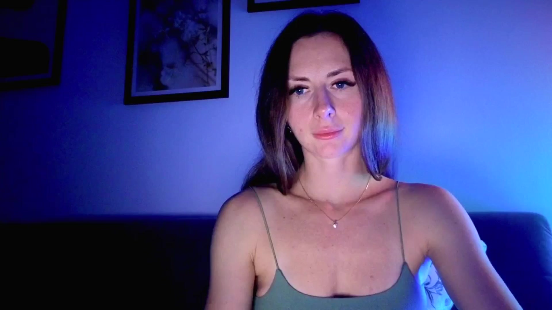 Gallery image thumbnail from Amber_Fry's myfreecams stream on, 11/06/2025, 24:02 image 12 of 20