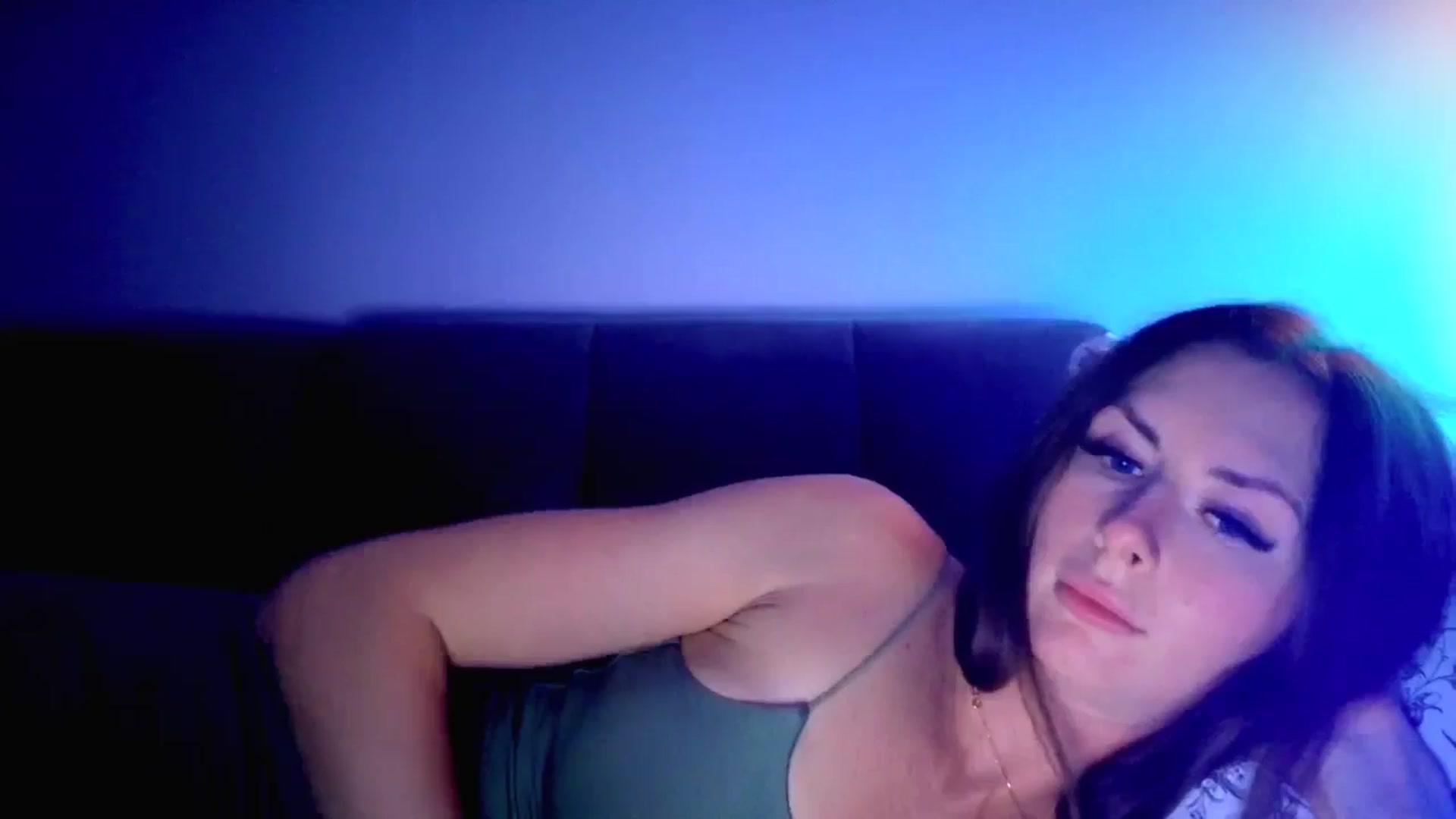 Gallery image thumbnail from Amber_Fry's myfreecams stream on, 11/06/2025, 01:06 image 6 of 20