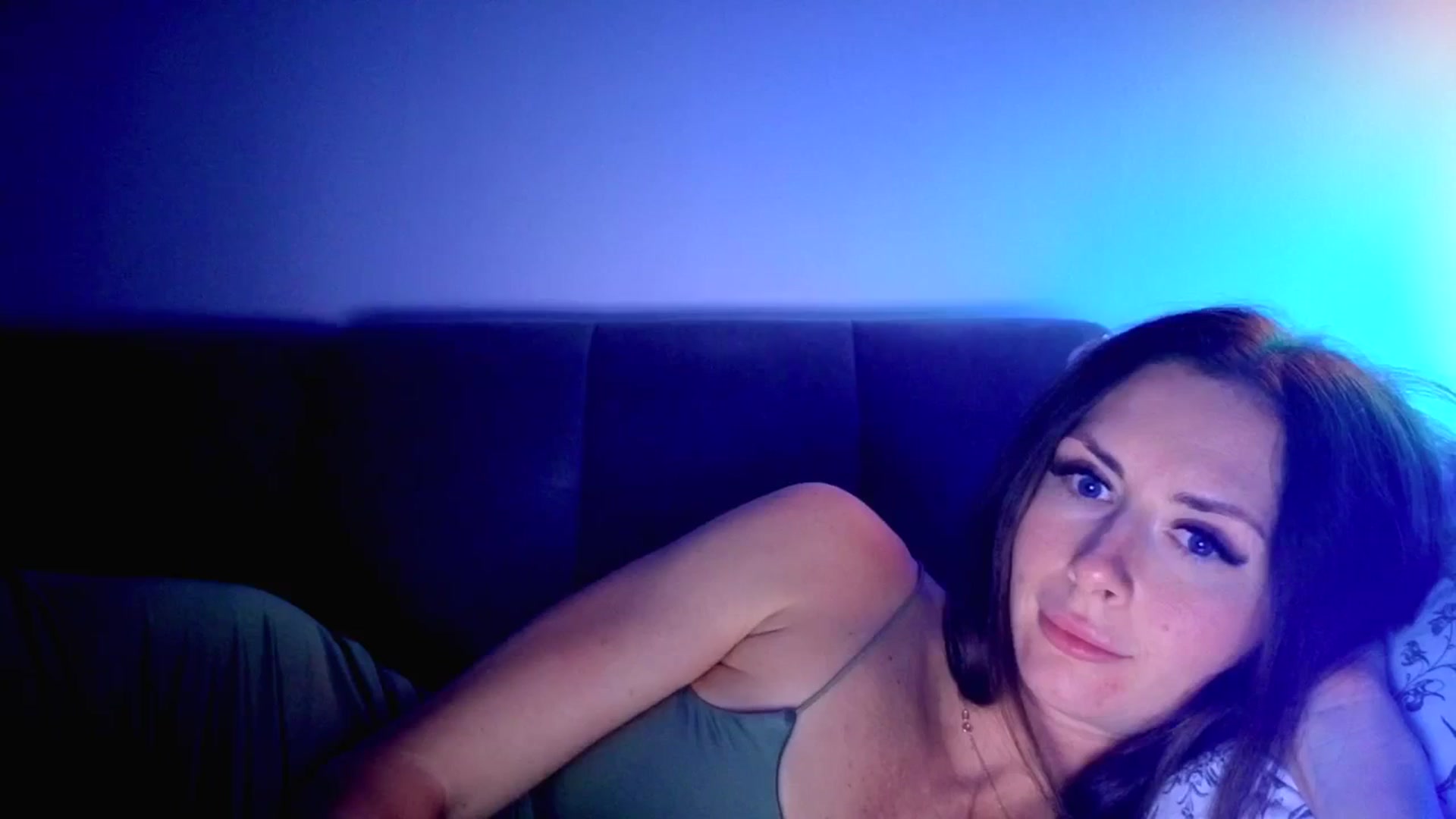 Gallery image thumbnail from Amber_Fry's myfreecams stream on, 11/06/2025, 01:06 image 5 of 20