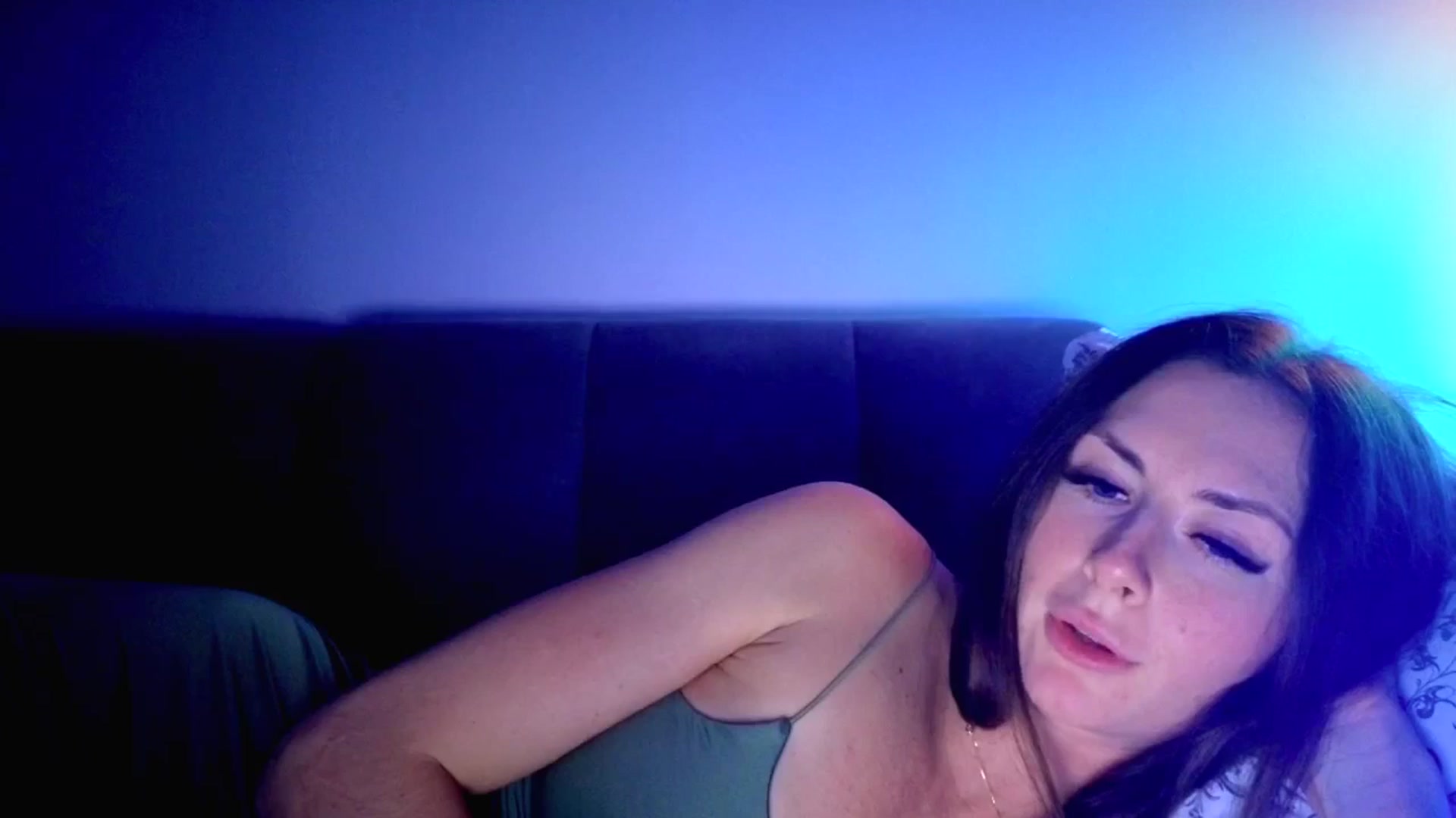 Gallery image thumbnail from Amber_Fry's myfreecams stream on, 11/06/2025, 01:06 image 7 of 20