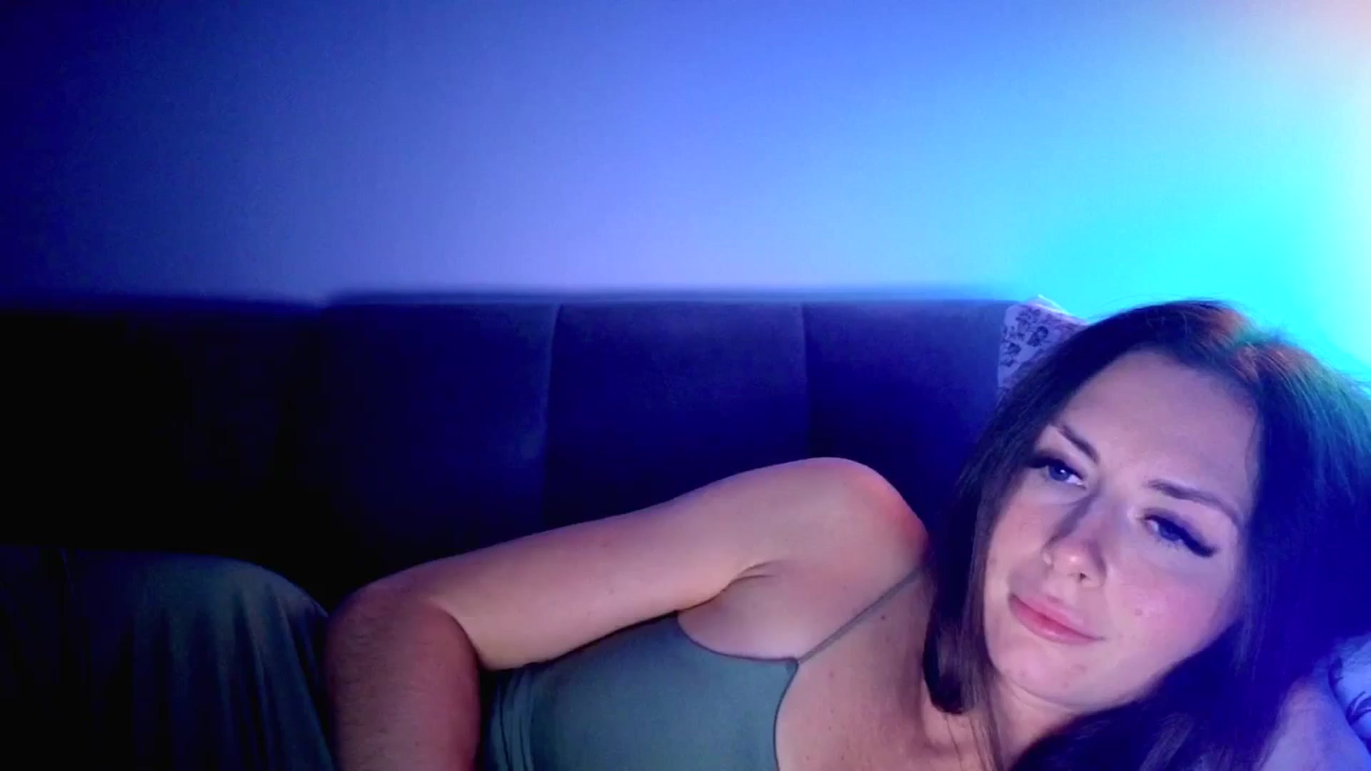 Gallery image thumbnail from Amber_Fry's myfreecams stream on, 11/06/2025, 01:06 image 10 of 20